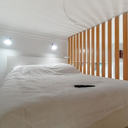 Green Gallery On A Main Square Apartment Загреб Екстериор снимка