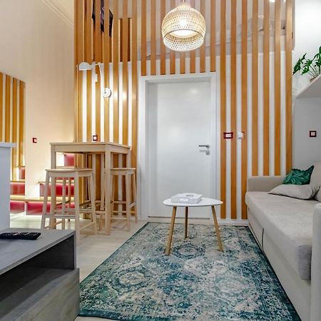 Green Gallery On A Main Square Apartment Загреб Екстериор снимка