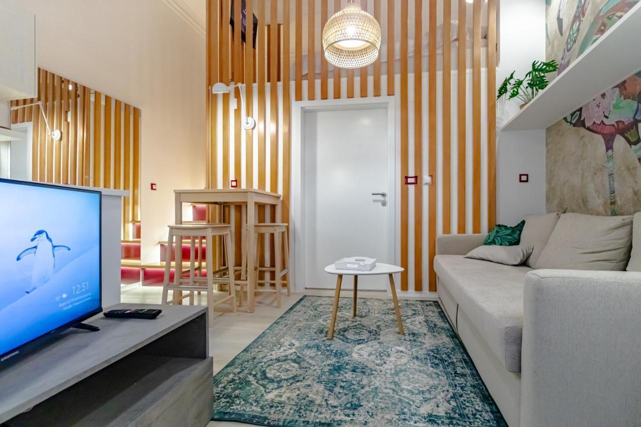 Green Gallery On A Main Square Apartment Загреб Екстериор снимка