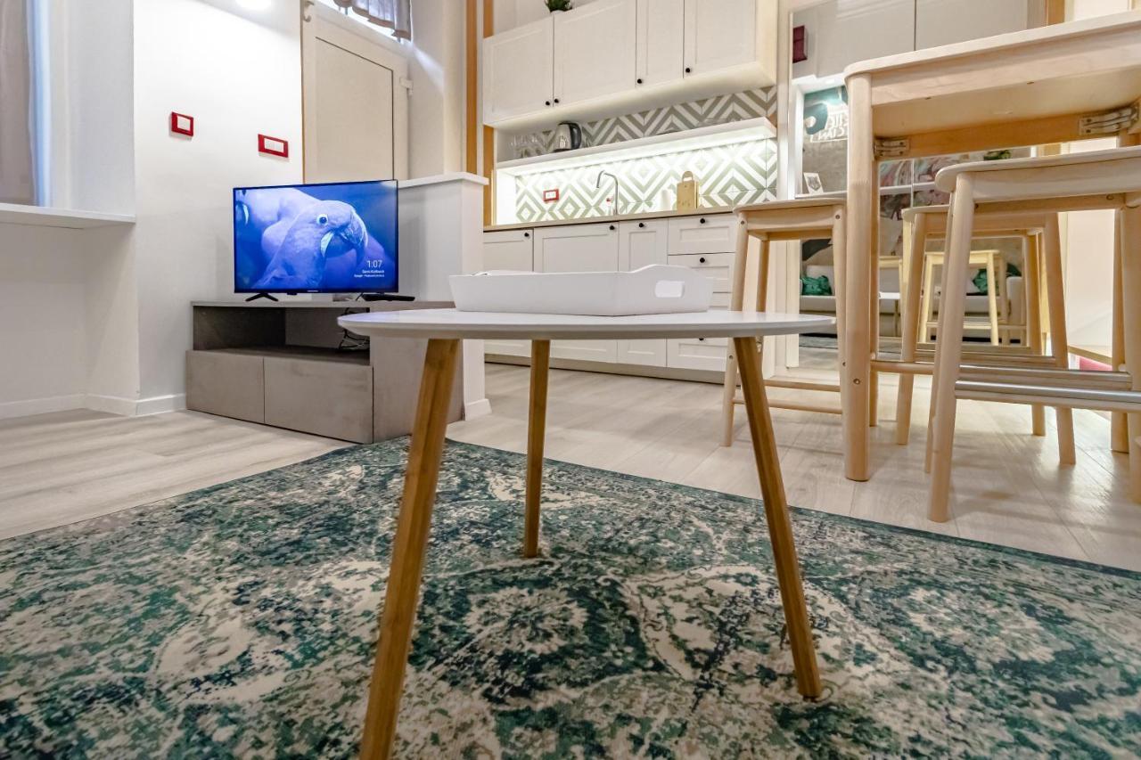 Green Gallery On A Main Square Apartment Загреб Екстериор снимка